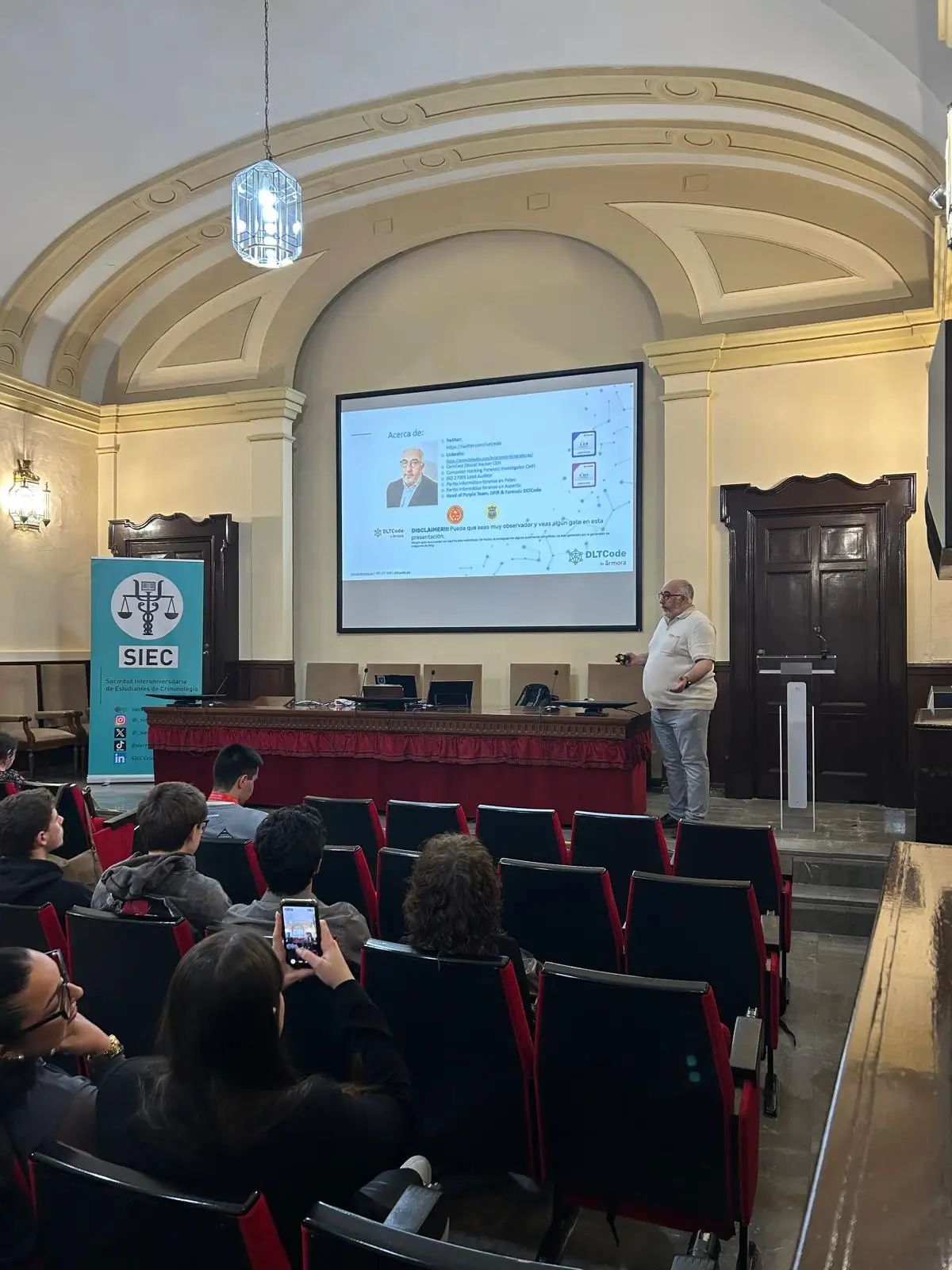 Imagen del congreso del EREC